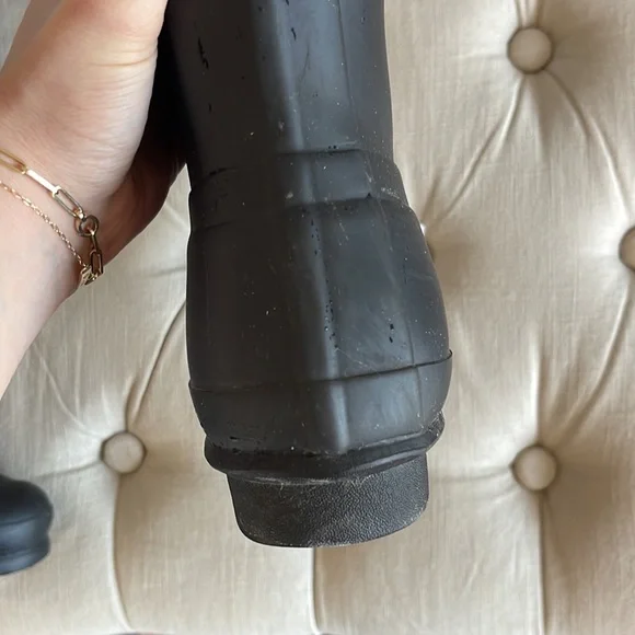 Hunter Women's Black Rain Boots - Picture 5 of 5
